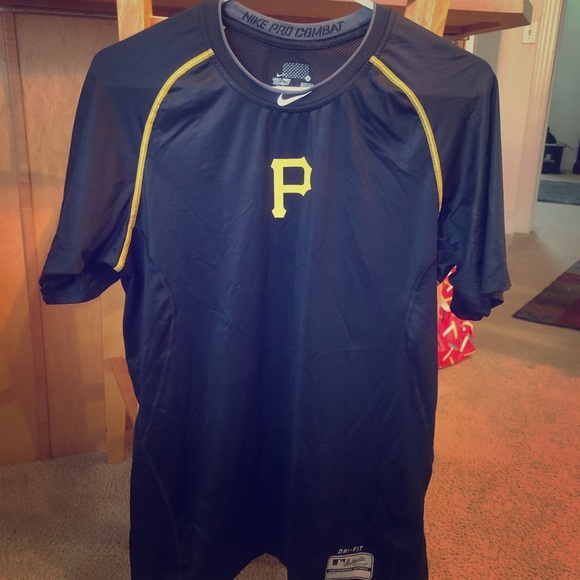 Nike Pro Combat Pirates Dri Fit T -Size medium - Picture 1 of 1